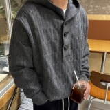 深灰色