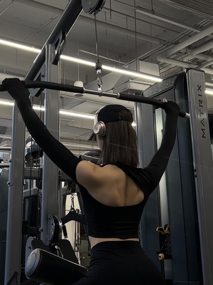 单肩镂空美背长袖瑜伽普拉提运动健身上衣 含胸垫训练速干紧身