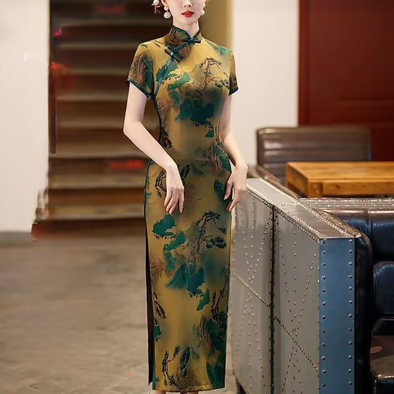 老上海小个子喜婆婆年轻复古碎花旗袍大码喜妈妈旗袍中长款2024春