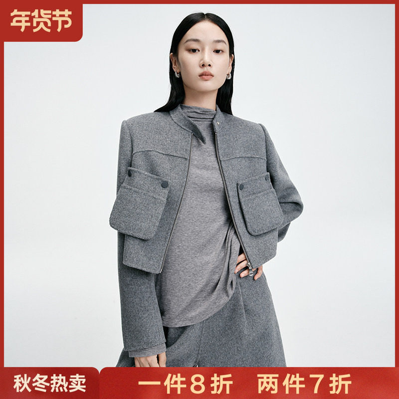 2025冬季新款纯羊毛外套女柔软舒适休闲宽松口袋设计感立领短大衣