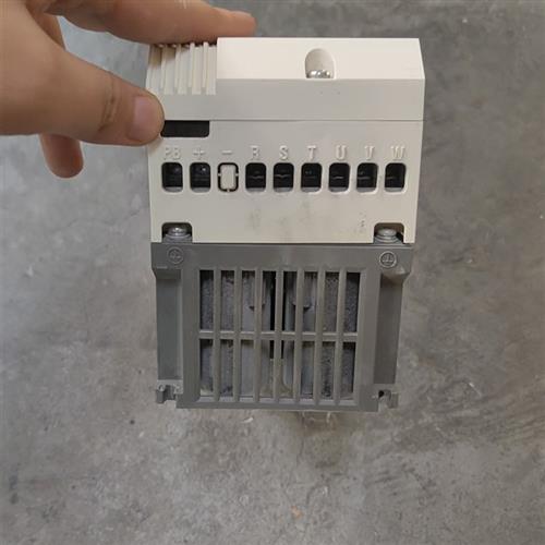 库存全新正弦变频器A90-4T5R6B  A90系列 2.2kw 3需询价