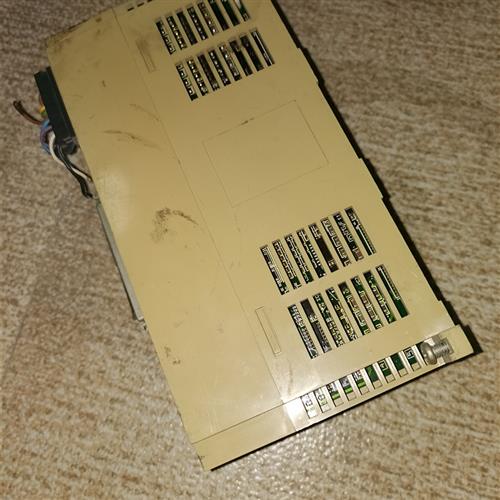 库存全新安川控制器 CP-9300MS 拆机实物 成色一般 不会测需询价