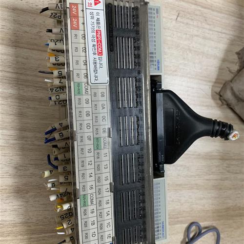 库存全新三元韩国正品三元品牌   R32C一PS5A-40P 需询价