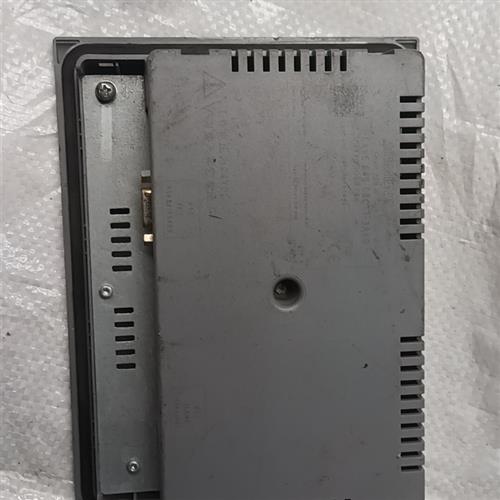 库存全新触摸屏。型号:6av6 648-0Bc11-3axo,需询价