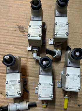 电磁阀，VX210DZ2AXB。