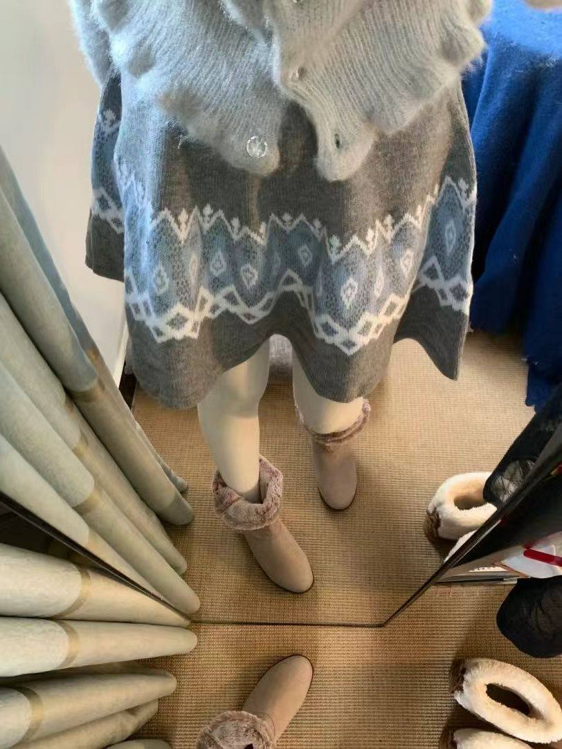 春秋文艺复古提花减龄气质半身裙女森系简约软糯百搭高腰针织半裙