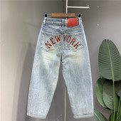女2024年春季 新款 浅蓝色弹力大码 背后红色字母刺绣牛仔垮裤 哈伦裤