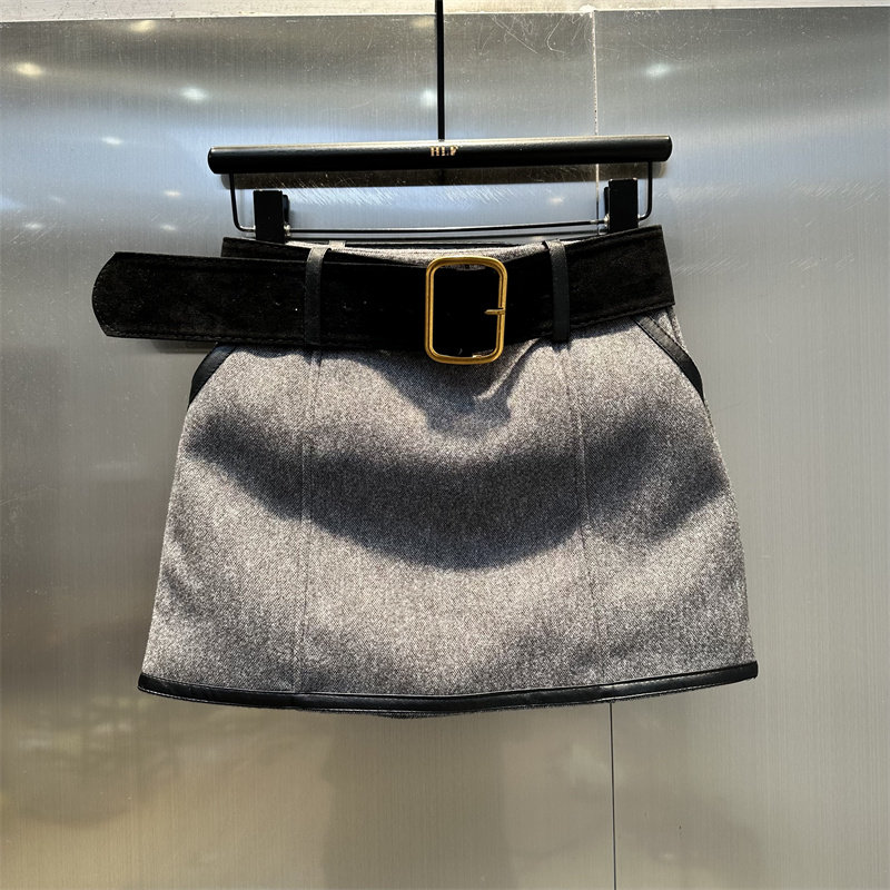 显瘦冬新款时髦PU皮拼接毛呢短裙