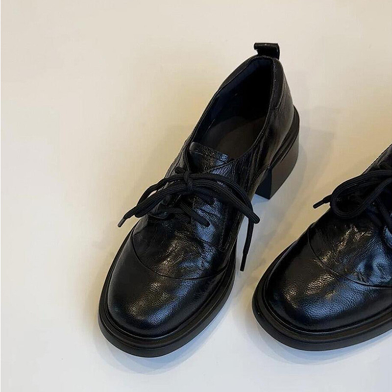 英伦复古真皮圆头系带乐福鞋