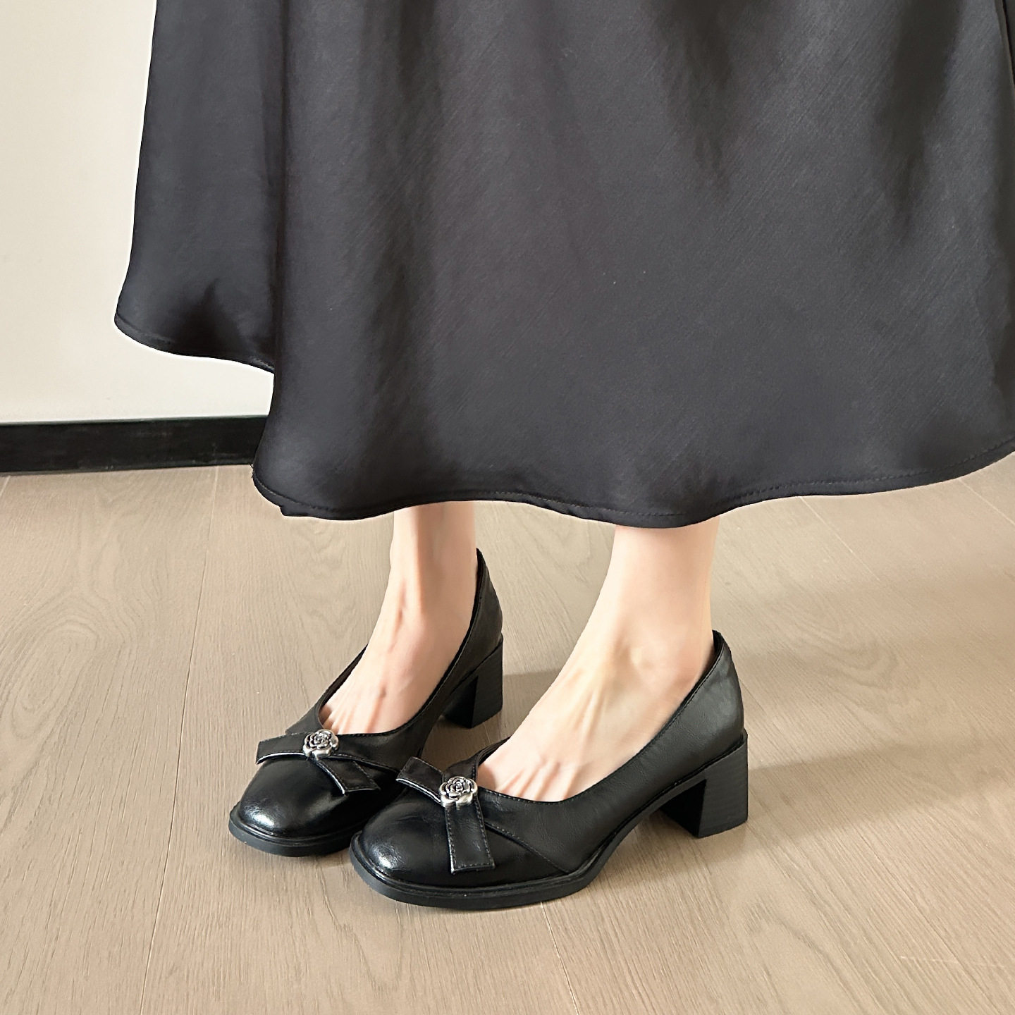 2026春季英伦风蝴蝶结方头乐福鞋女中跟粗跟一脚蹬通勤百搭单鞋,女鞋,乐福鞋（豆豆鞋）,淘宝优惠券,粉丝福利购,淘宝优惠卷