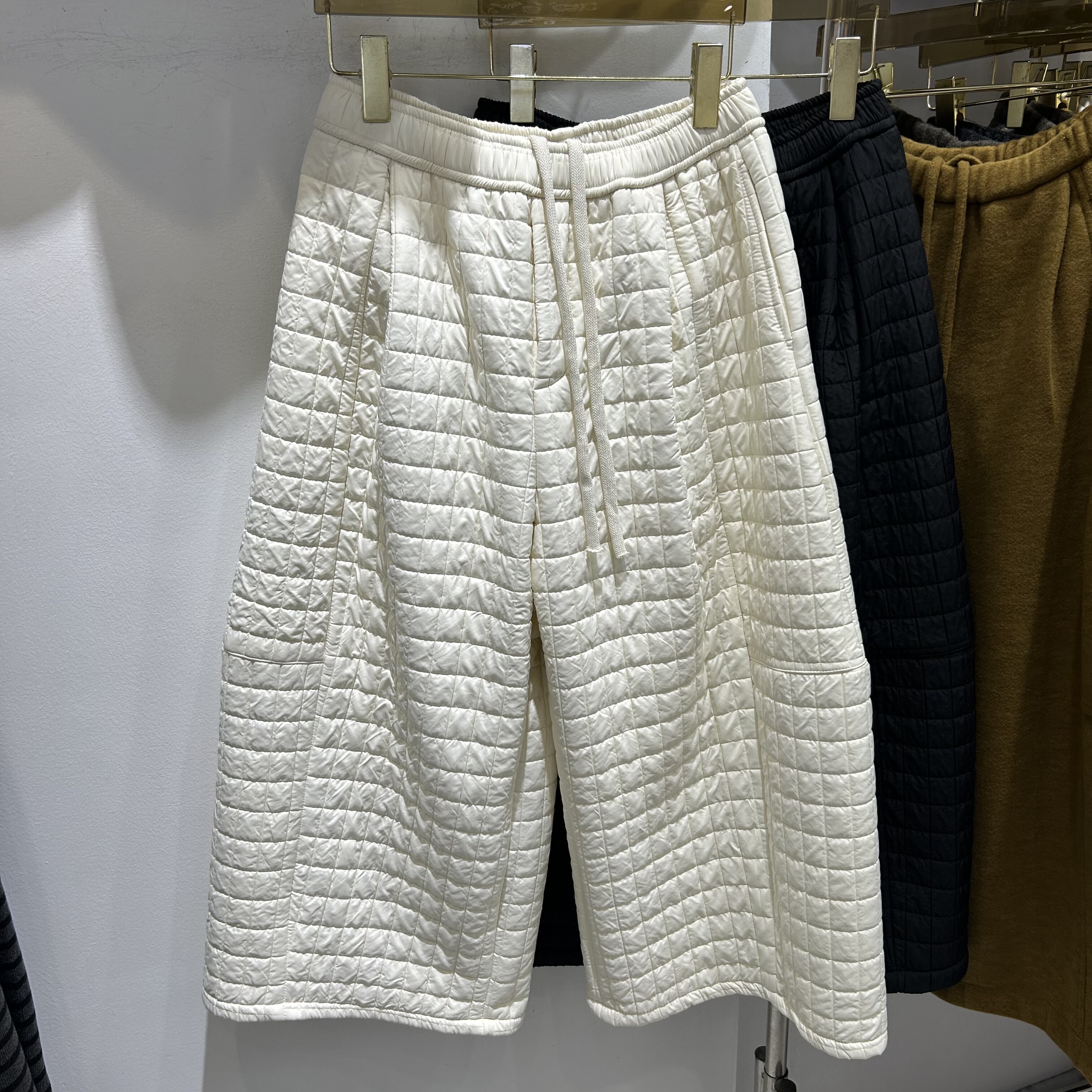 2025冬季新款时尚百搭宽松显瘦高腰直筒裤女休闲阔腿裤加绒加厚潮