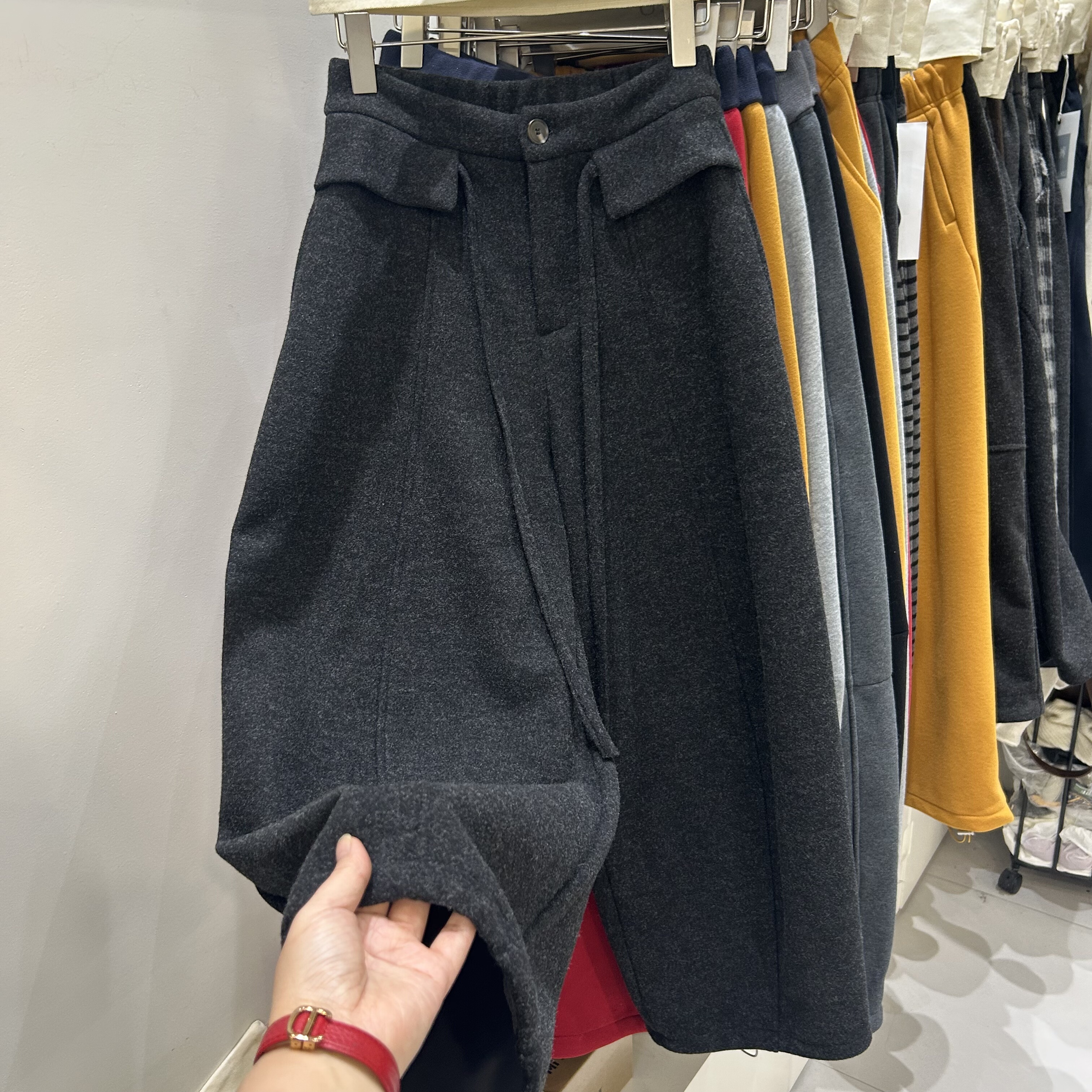 韩系加绒毛呢弯刀裤女2025冬韩系复古垂感阔腿裤显瘦休闲气球裤潮