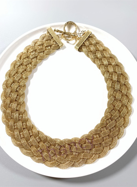 宽版编织麻花造型短款项链