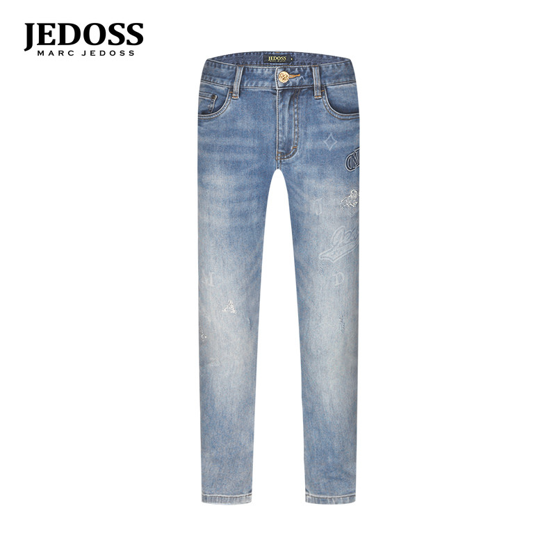 JEDOSS/爵迪斯男装2026夏季新款简约章仔压凸烫钻水印牛仔裤111SX