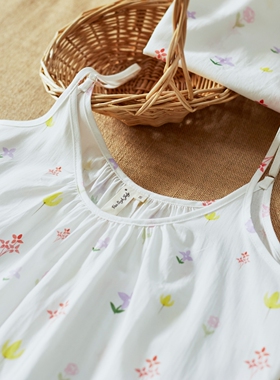 梵高七月夏季新款宁静文艺宽松碎花甜美可爱背心吊带裙衬裙睡裙女