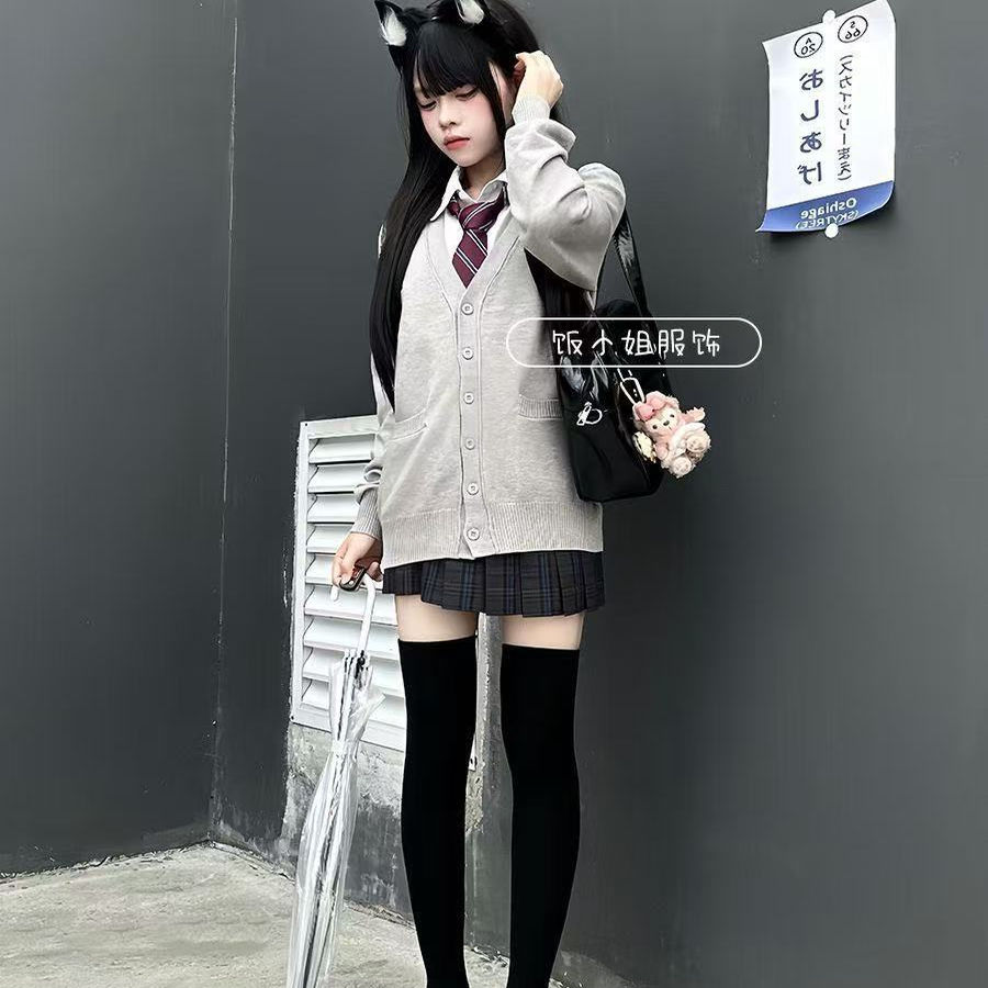 学院风制服针织长袖开衫格裙套装