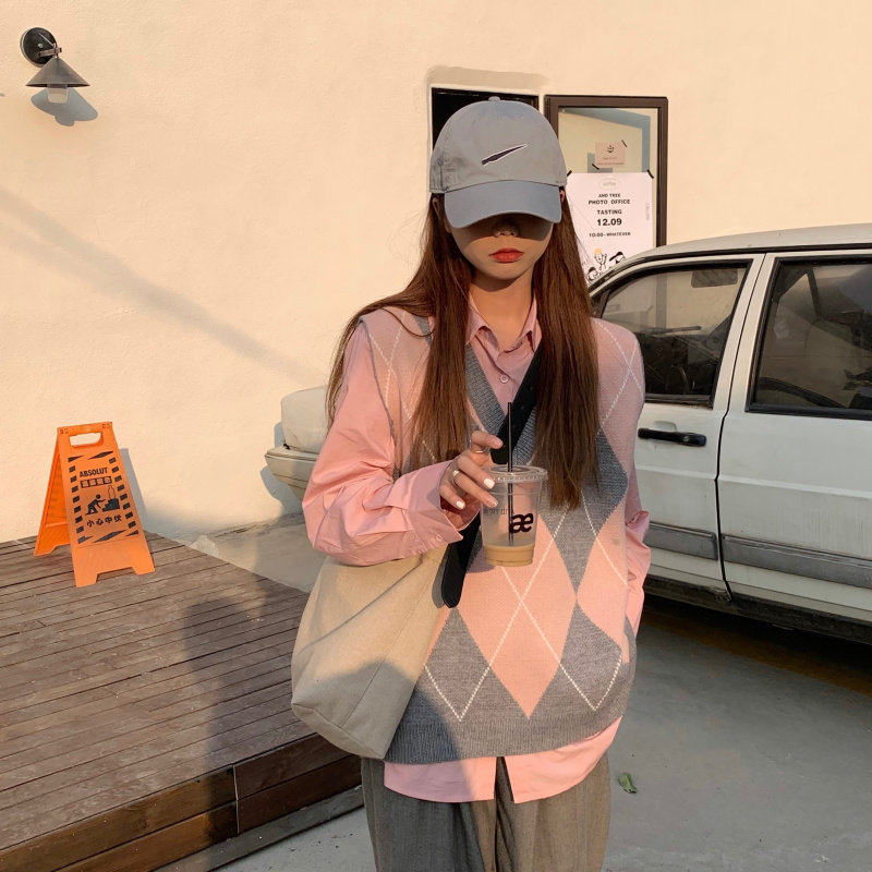 马甲背心女针织早秋季毛衣马夹2022年新款短网红小香风外搭韩版春,女装/女士精品,时尚套装,淘宝优惠券,粉丝福利购,淘宝优惠卷
