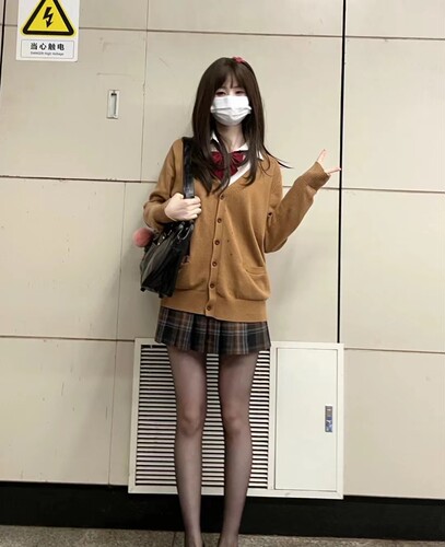 茶色jk制服毛衣套装秋冬樱花妹