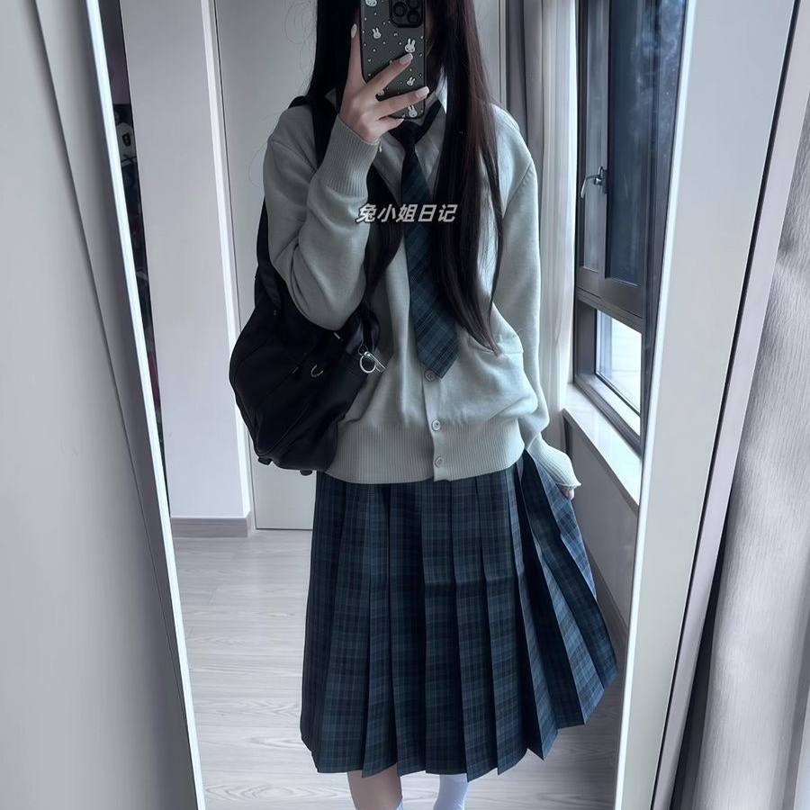 日系针织衫校供感JK制服灰色开衫毛衣学院风外套海苔格裙秋冬套装