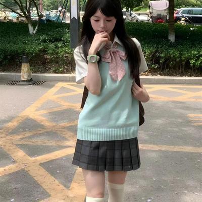 V领无袖内搭马甲背心针织衫女