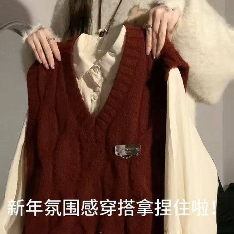 单件/三件套装复古红色麻花V领毛衣马甲女+学院风长袖衬衫+百褶裙