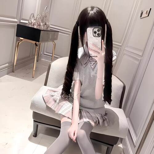 JK学院风樱奈春时格裙三件套