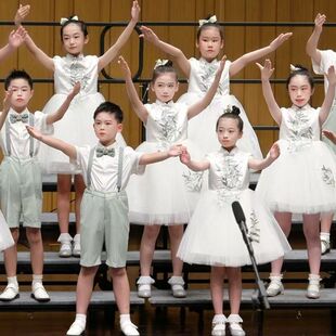 六一儿童合唱服演出服中小学生诗歌朗诵表演服男女童歌咏比赛服装
