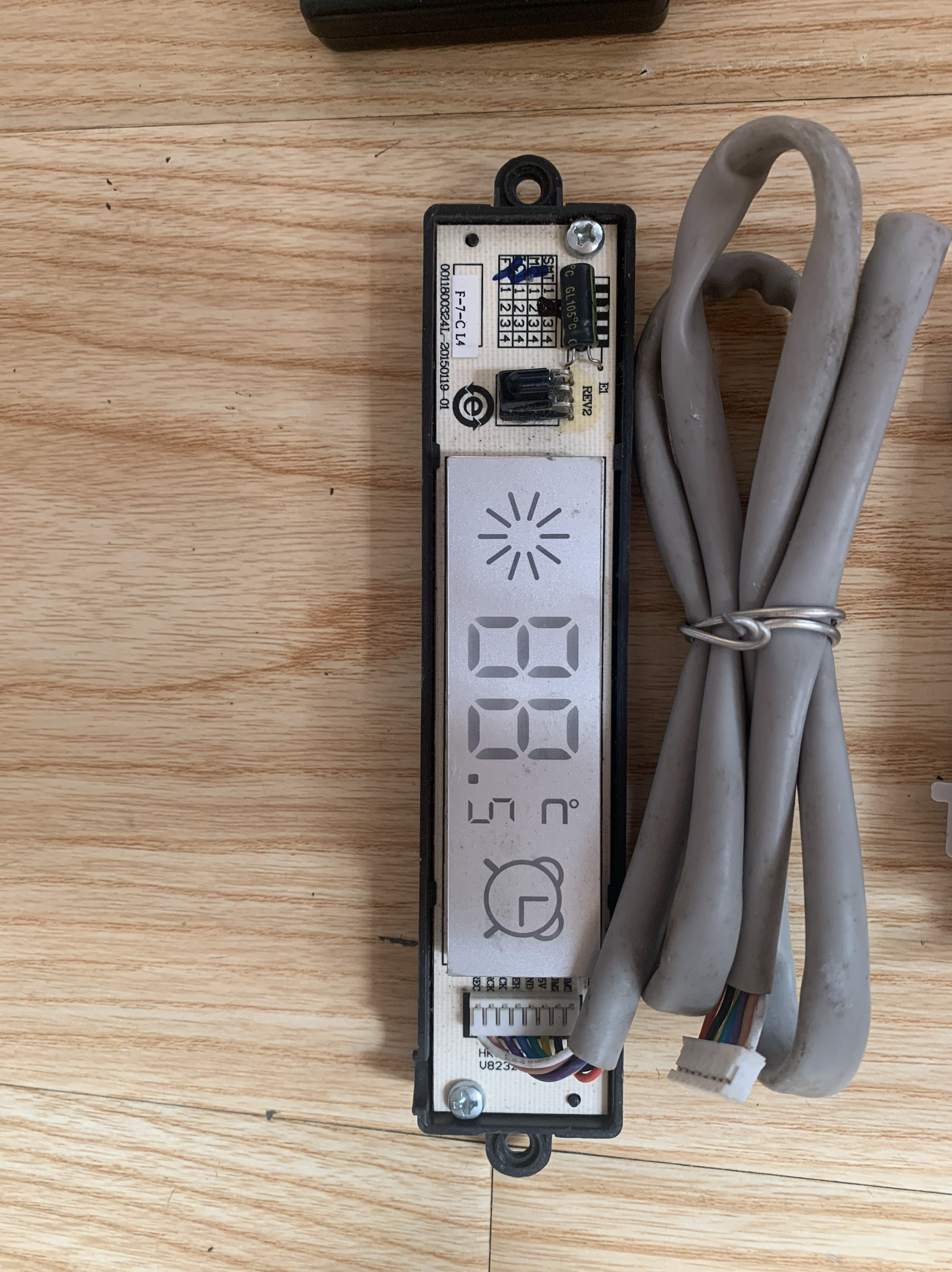 适用海尔空调接收板温度显示板接收器屏0011800033/H/325D V12634
