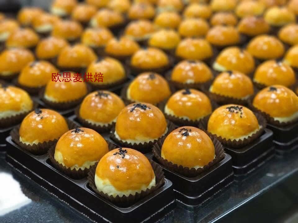 蛋黃酥 三连盒 含外袋及贴纸 (需用封口机封口)單格尺寸5.5*5.5