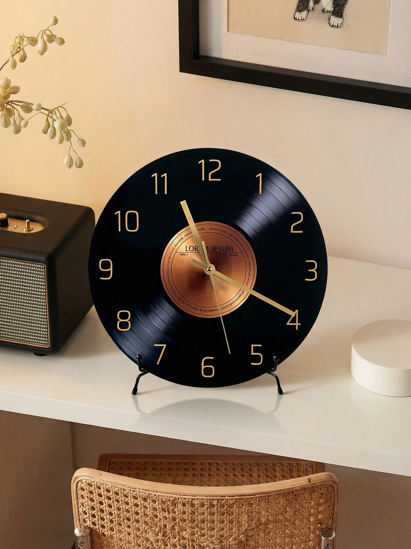 Living room creative vinyl record decoration clock table clock ornament pendulum table clock retro modern high-end feel
