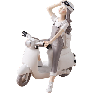 家居装饰品客厅书桌桌面办公室小摆件房间电视柜高级感治愈系女孩