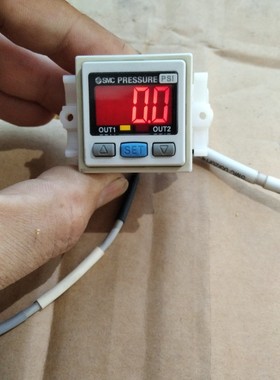 PSE300SMC压力控制器输出1-5V电压力1.0mpa测试保好二手拆机