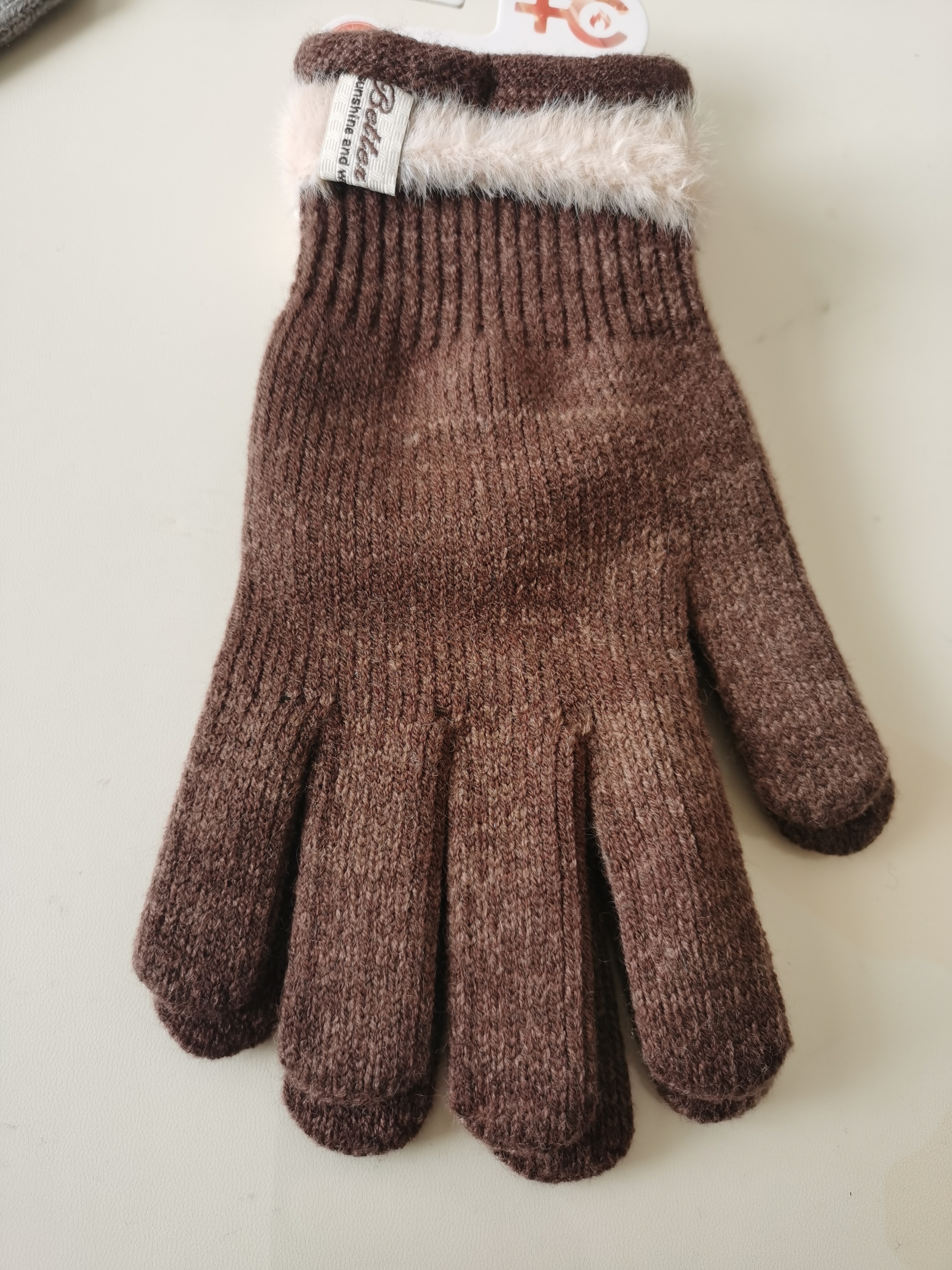 盛琦女士针织保暖手套秋冬季保暖含绵羊毛桑蚕丝柔软舒适A5229