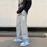 灰色