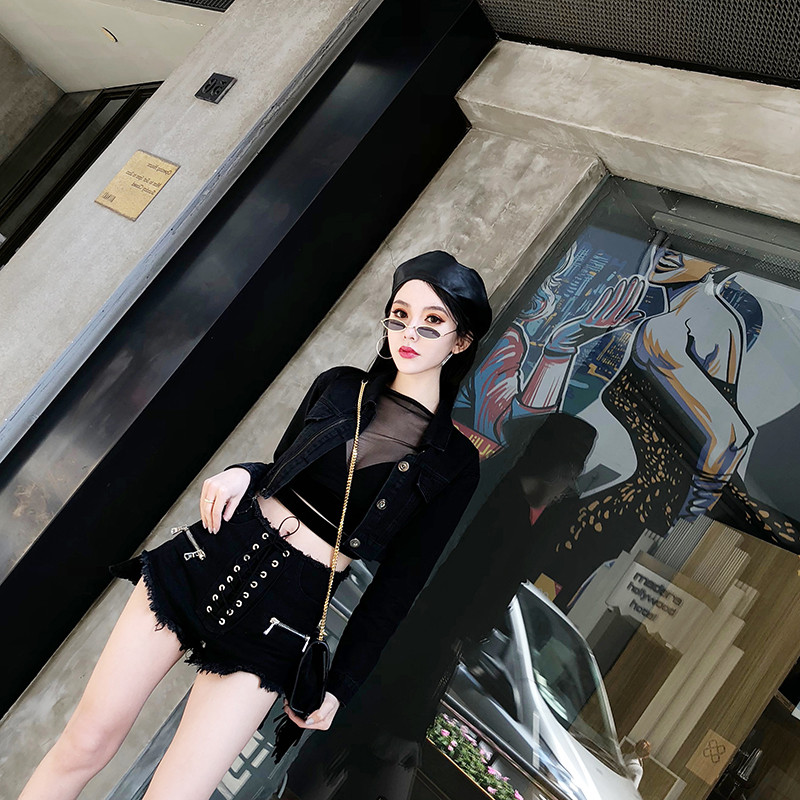 Ade独家定制 Via Pitti 显瘦交叉绑带高腰毛边短裤牛仔热裤女夏潮