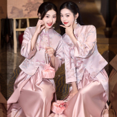 粉色长袖 新中式 伴娘服2025秋冬新款 改良旗袍礼服裙婚礼姐妹团绝美