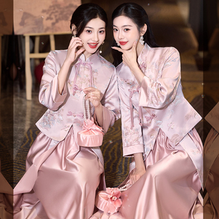 新中式伴娘服2025秋冬新款粉色长袖改良旗袍礼服裙婚礼姐妹团绝美