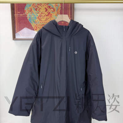 菲玛掂2025冬季新款休闲棉服
