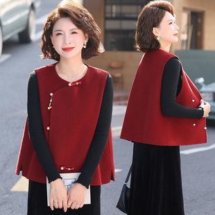 新中式妈妈冬装马甲外套本命年红色羊绒背心中老年秋冬外穿坎肩女