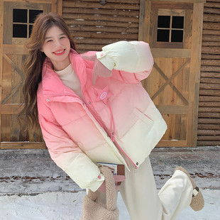 渐变粉色短款羽绒服女款2025新款冬季小个子超好看学生白鸭绒外套