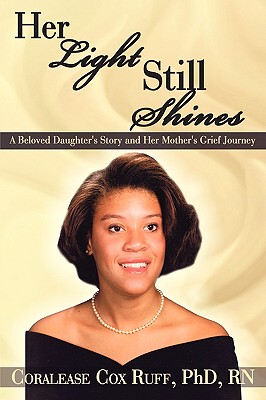 【预售】Her Light Still Shines: A Beloved Daughter's Story