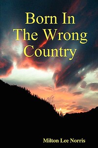 【预售】Born in the Wrong Country