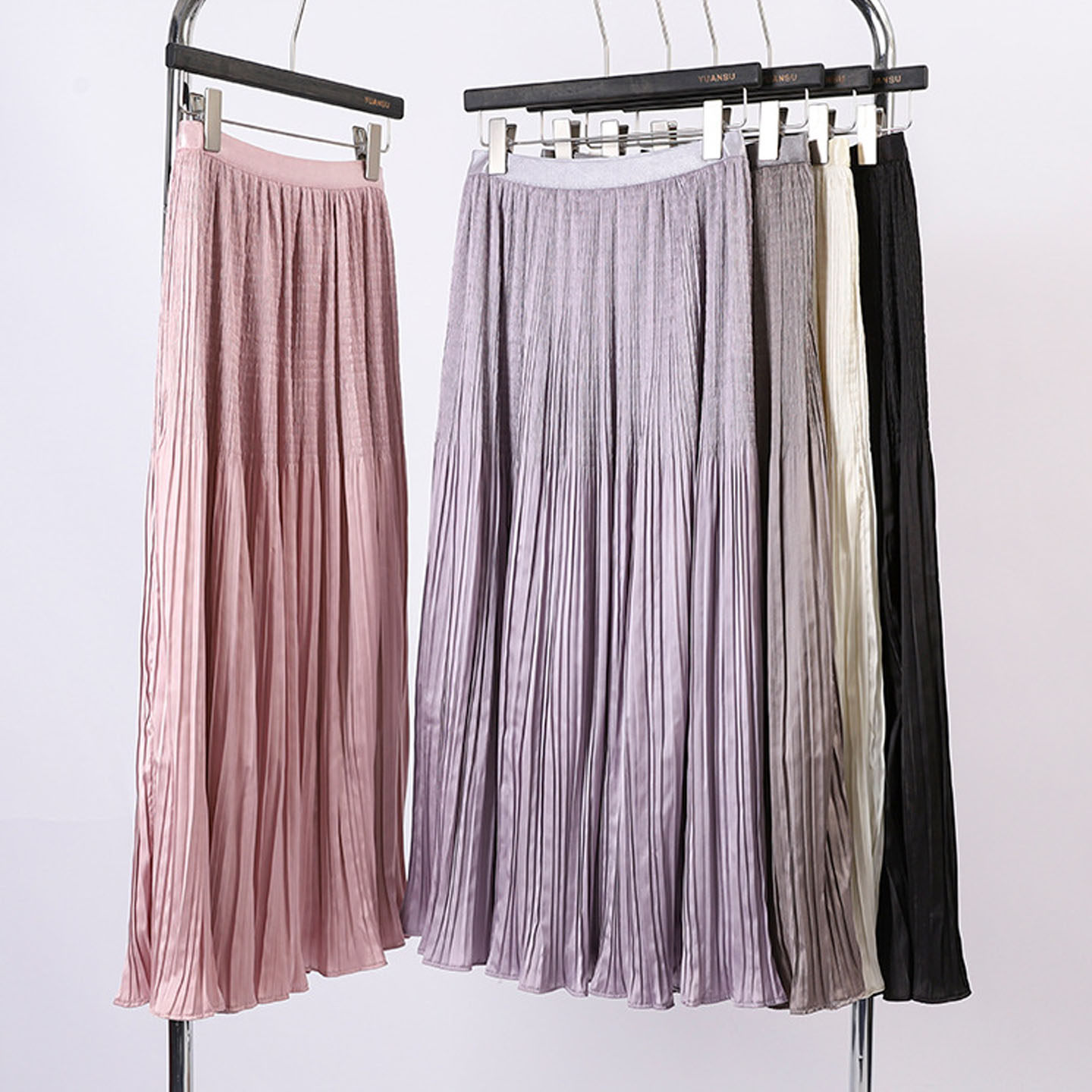 高级感缎面风琴百褶裙女2026早春新款a字大摆高腰垂感中长半身裙