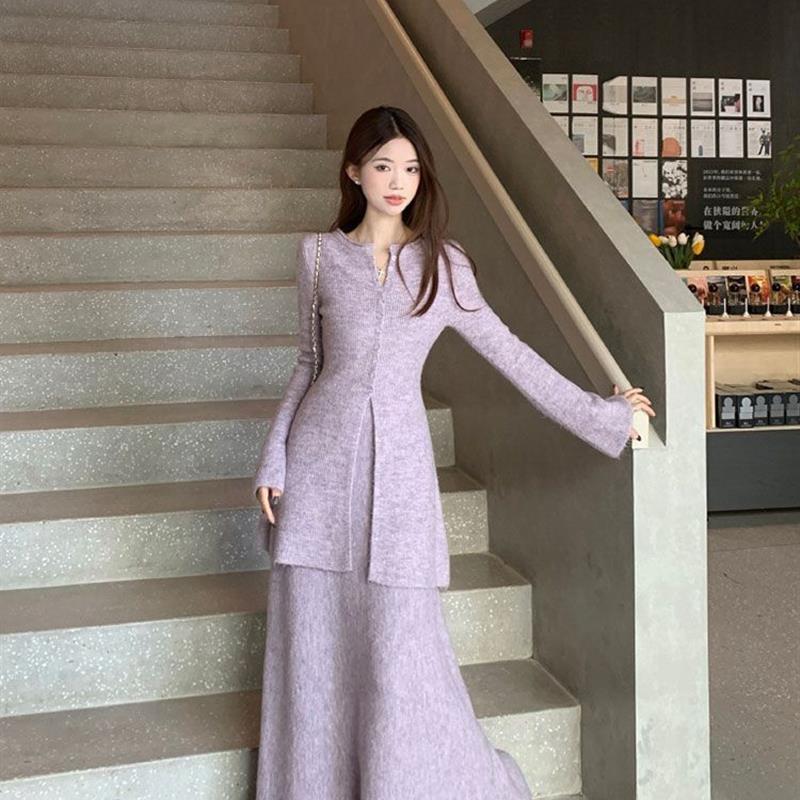 温柔毛衣单排套装秋冬针织新款修身显瘦设计开叉半身裙两件套开衫