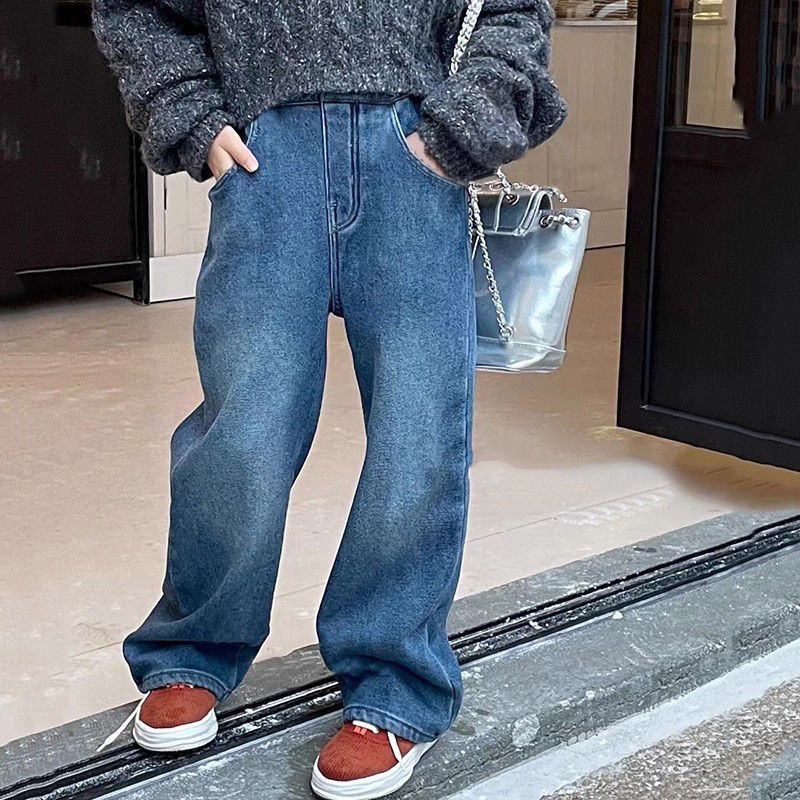 儿童春秋冬季窄版直筒裤女孩韩版一体绒牛仔裤女童时髦加厚长裤潮