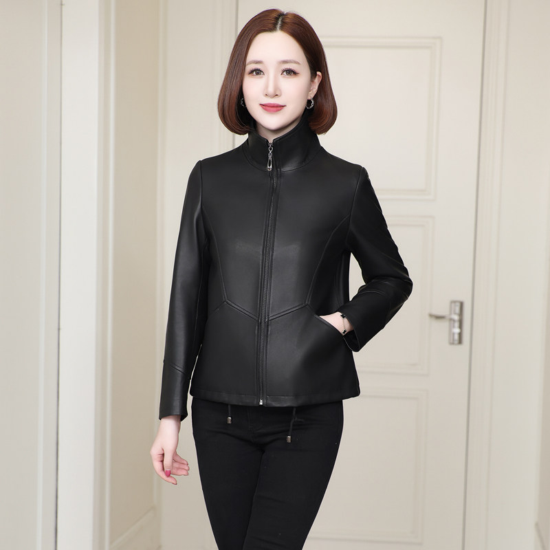 黑色真皮皮衣女2025新款秋季小个子海宁头层绵羊皮夹克式短款外套