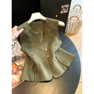 森系鹿皮绒V领异形扣侧边织带马甲女秋季抽绳收腰无袖叠穿坎肩潮