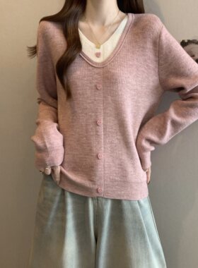大码胖mm假两件软糯套头针织衫女秋冬爱心扣内搭独特漂亮打底毛衣