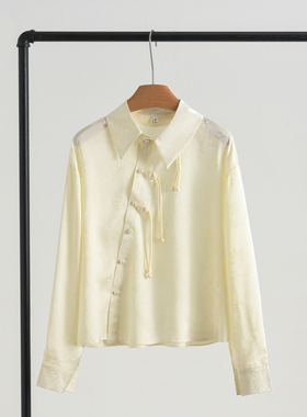 新中式缎面暗提花衬衫女春季气质黑色斜襟盘扣流苏搭配马面裙上衣