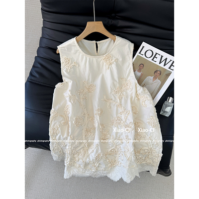 新中式重工镂空刺绣背心女夏季外穿高级感宽松国风无袖中长款上衣
